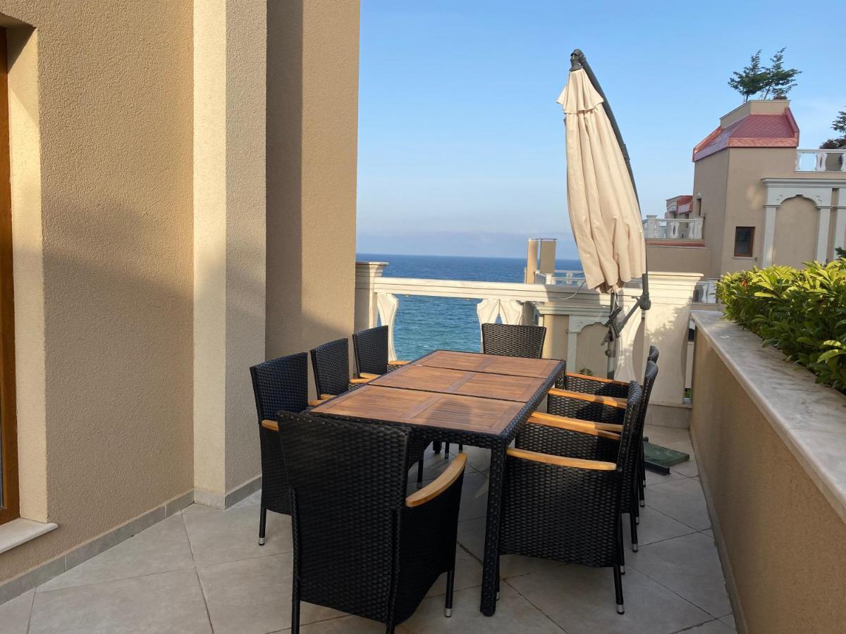 Luxurious And Panoramic Apartments At The Beach In La Mer Complex Golden Sands Esterno foto