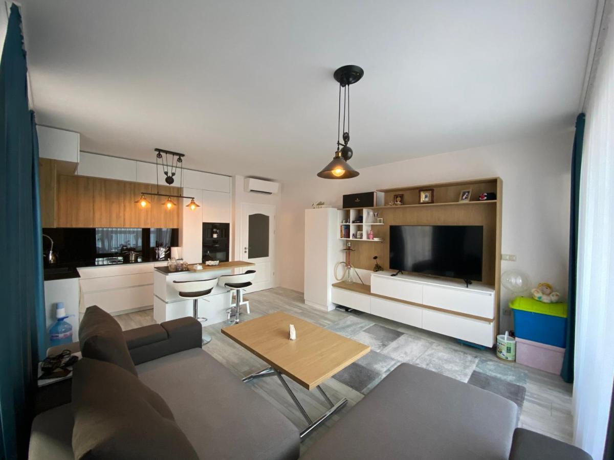 Luxurious And Panoramic Apartments At The Beach In La Mer Complex Golden Sands Esterno foto