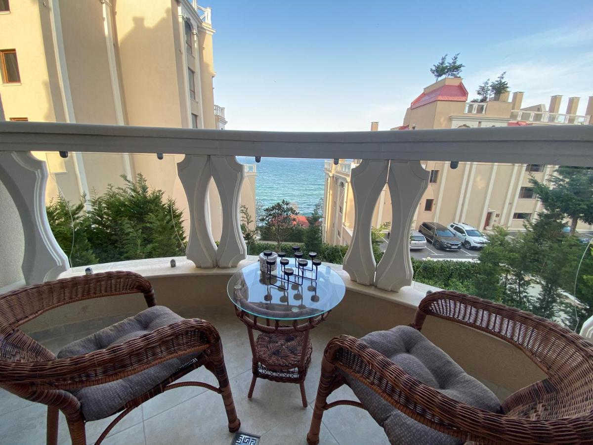 Luxurious And Panoramic Apartments At The Beach In La Mer Complex Golden Sands Esterno foto