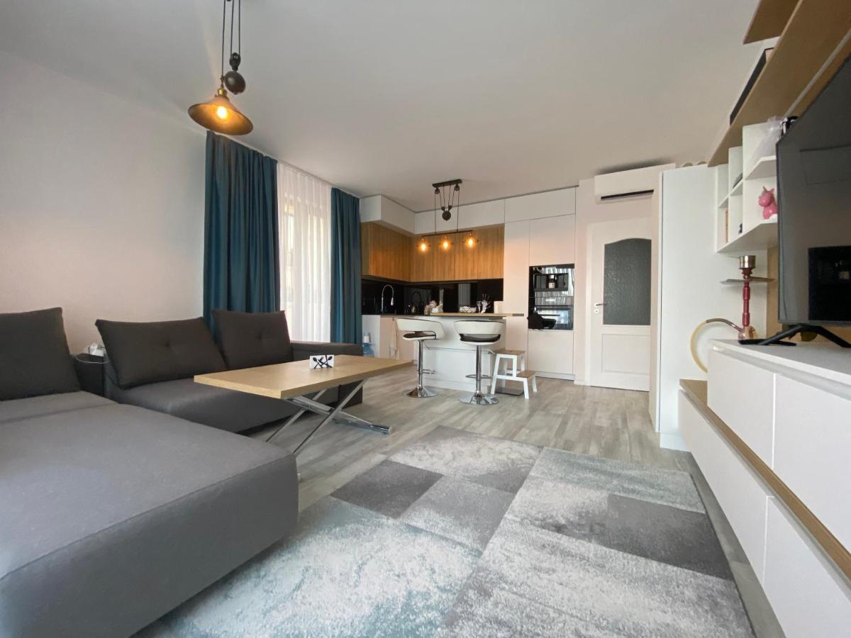 Luxurious And Panoramic Apartments At The Beach In La Mer Complex Golden Sands Esterno foto