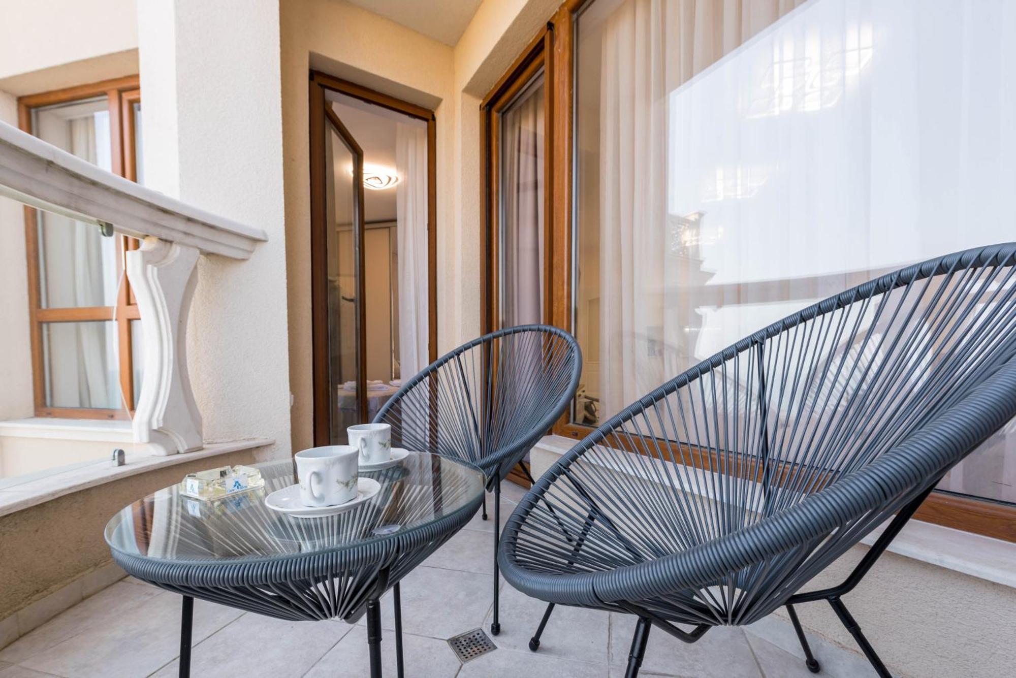 Luxurious And Panoramic Apartments At The Beach In La Mer Complex Golden Sands Esterno foto